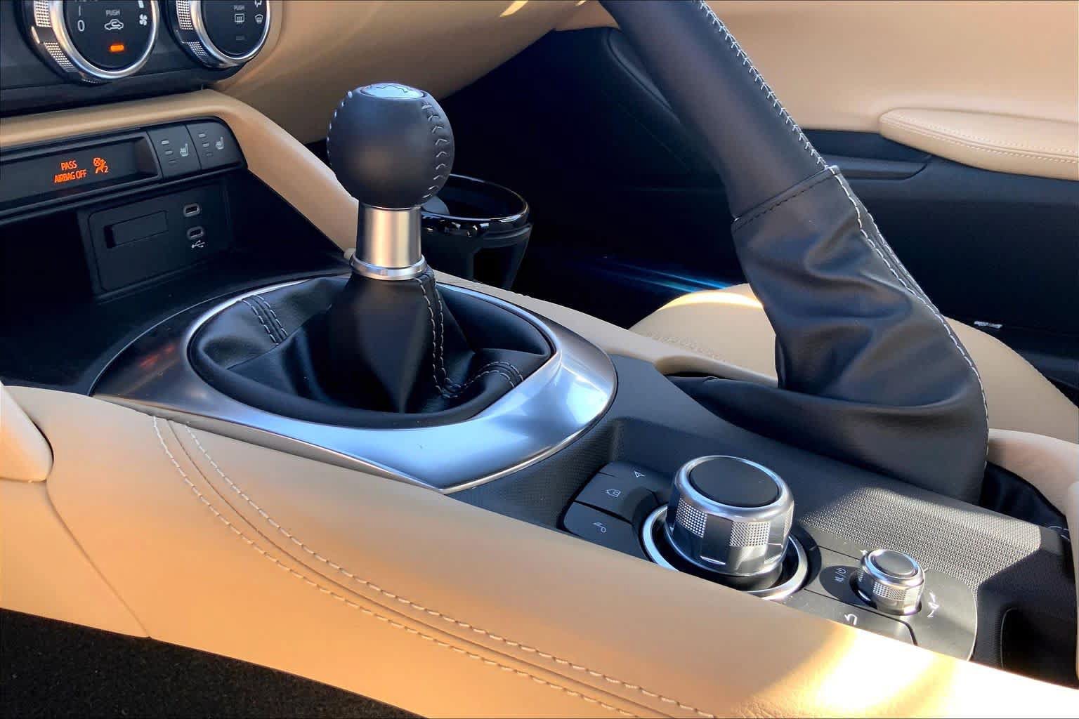 New 2026 MAZDA MX-5 Miata RF Grand Touring RWD image 7