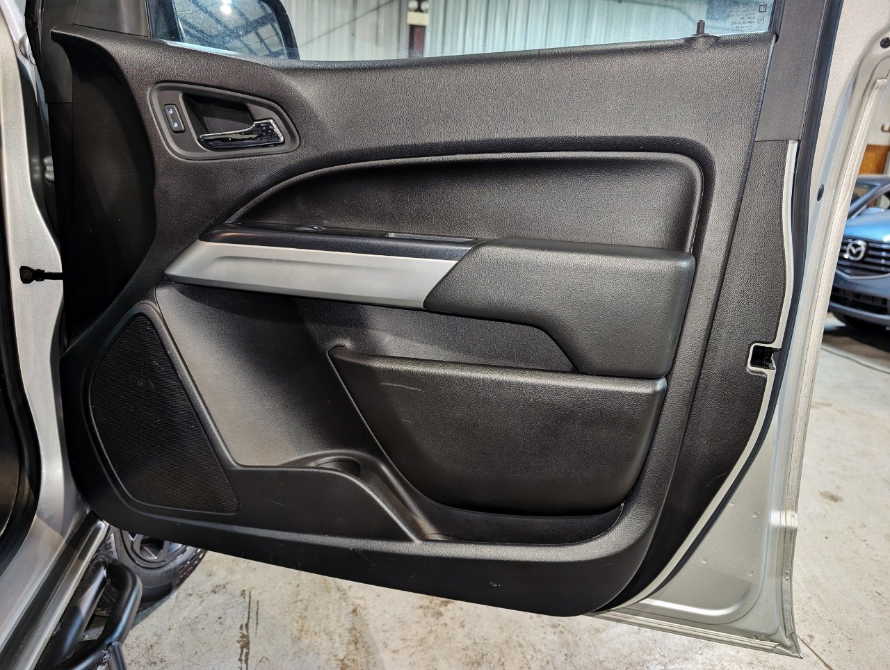 Used 2019 Chevrolet Colorado LT w/ Colorado RST Special Edition RWD image 25