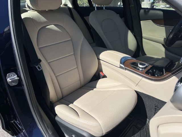 Used 2021 Mercedes-Benz C 300 4MATIC Sedan image 27