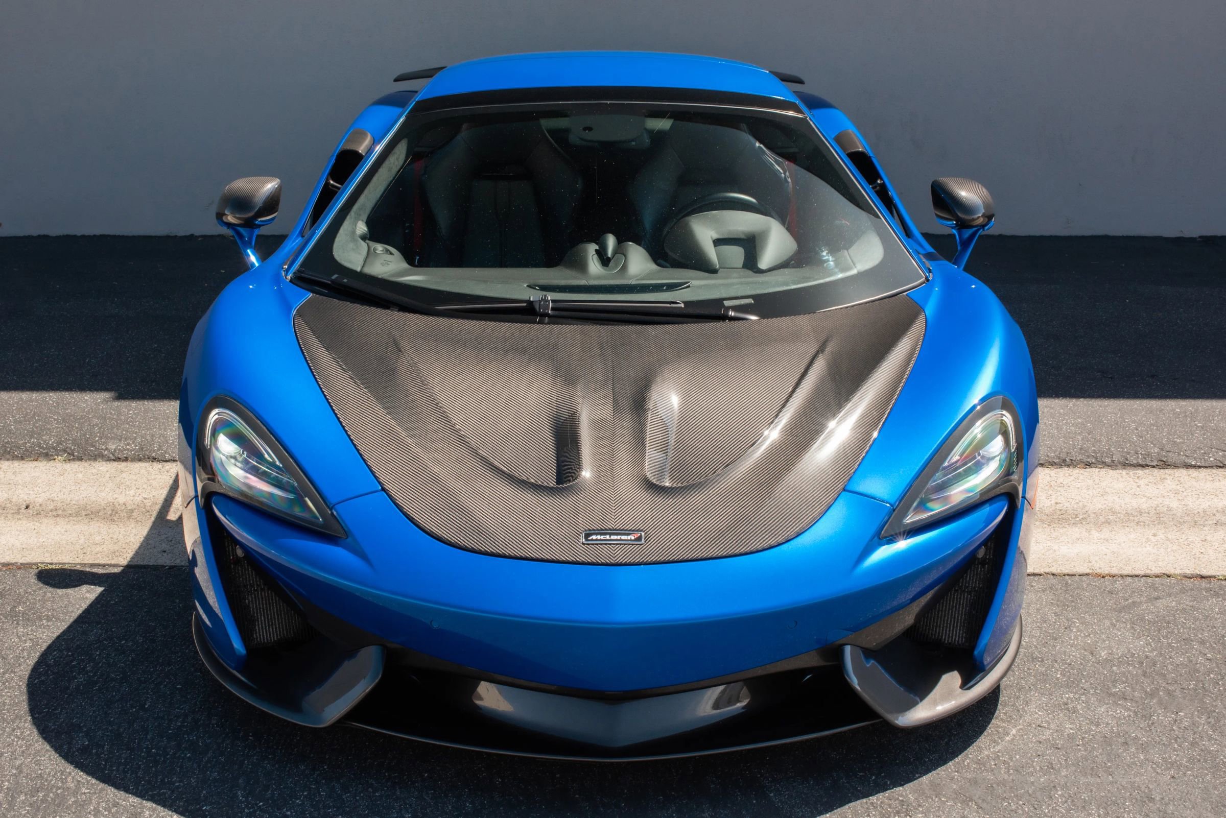 Used 2018 McLaren 570S Spider RWD image 4