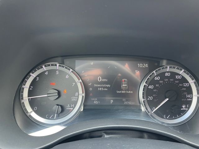 Used 2023 Toyota Highlander LE FWD image 23