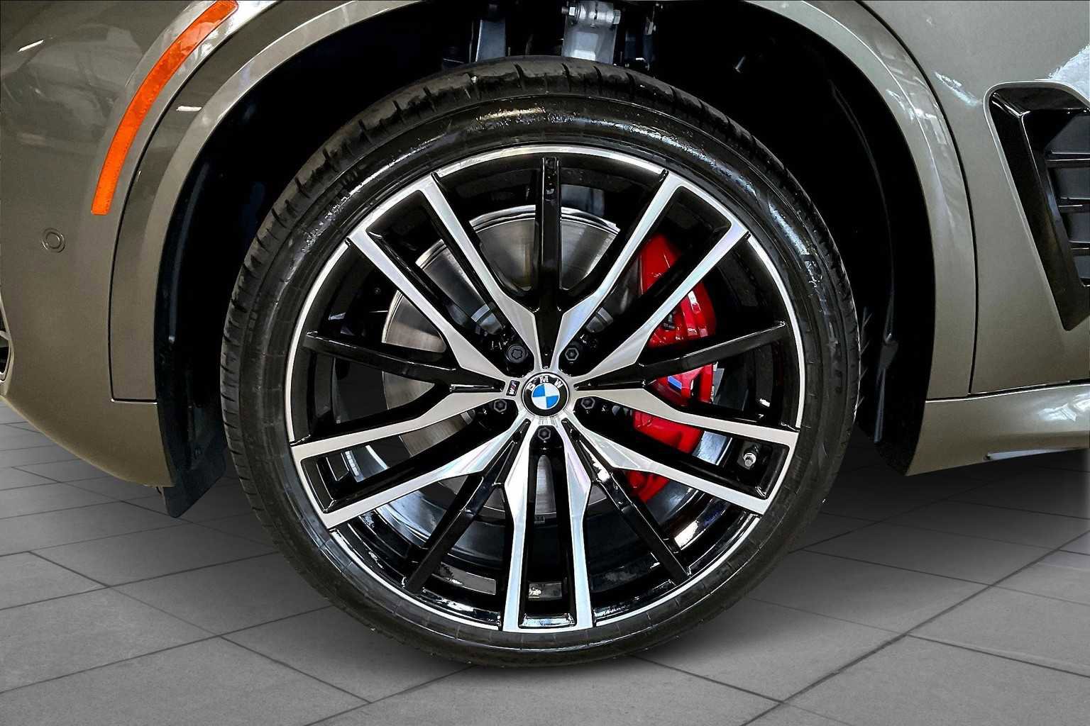 New 2026 BMW X5 M60i w/ Climate Comfort Package image 11