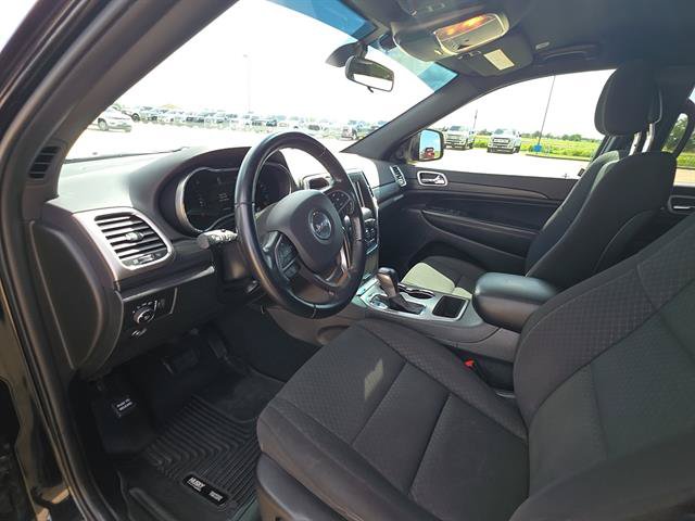 Used 2021 Jeep Grand Cherokee Laredo RWD image 12