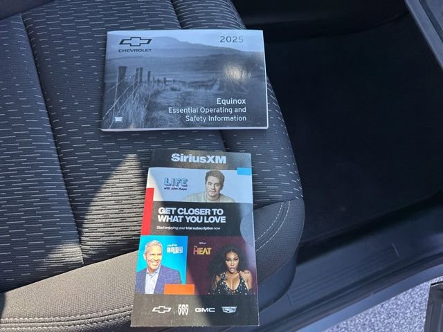 Used 2025 Chevrolet Equinox LT w/ Safety and Technology Package image 25