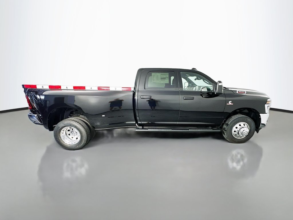 New 2026 RAM 3500 Tradesman AWD/4WD image 8
