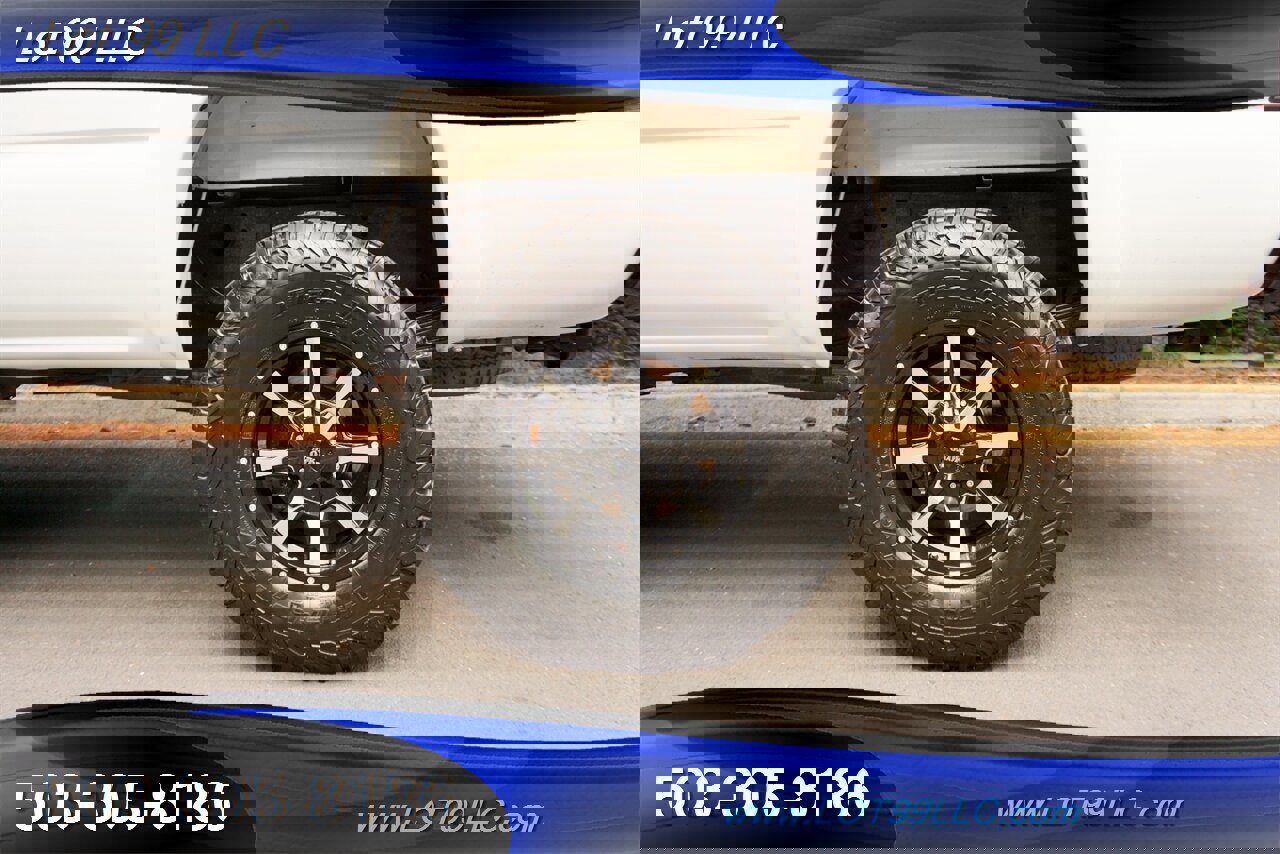 Used 2004 GMC Sierra 2500 SLE w/ Heavy-Duty Power Package image 30