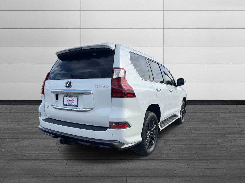 Used 2021 Lexus GX 460 Luxury w/ Sport Design Package image 3