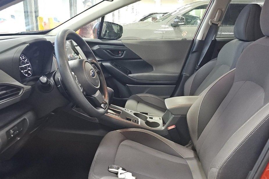 Used 2025 Subaru Crosstrek 2.5i Premium AWD/4WD image 6