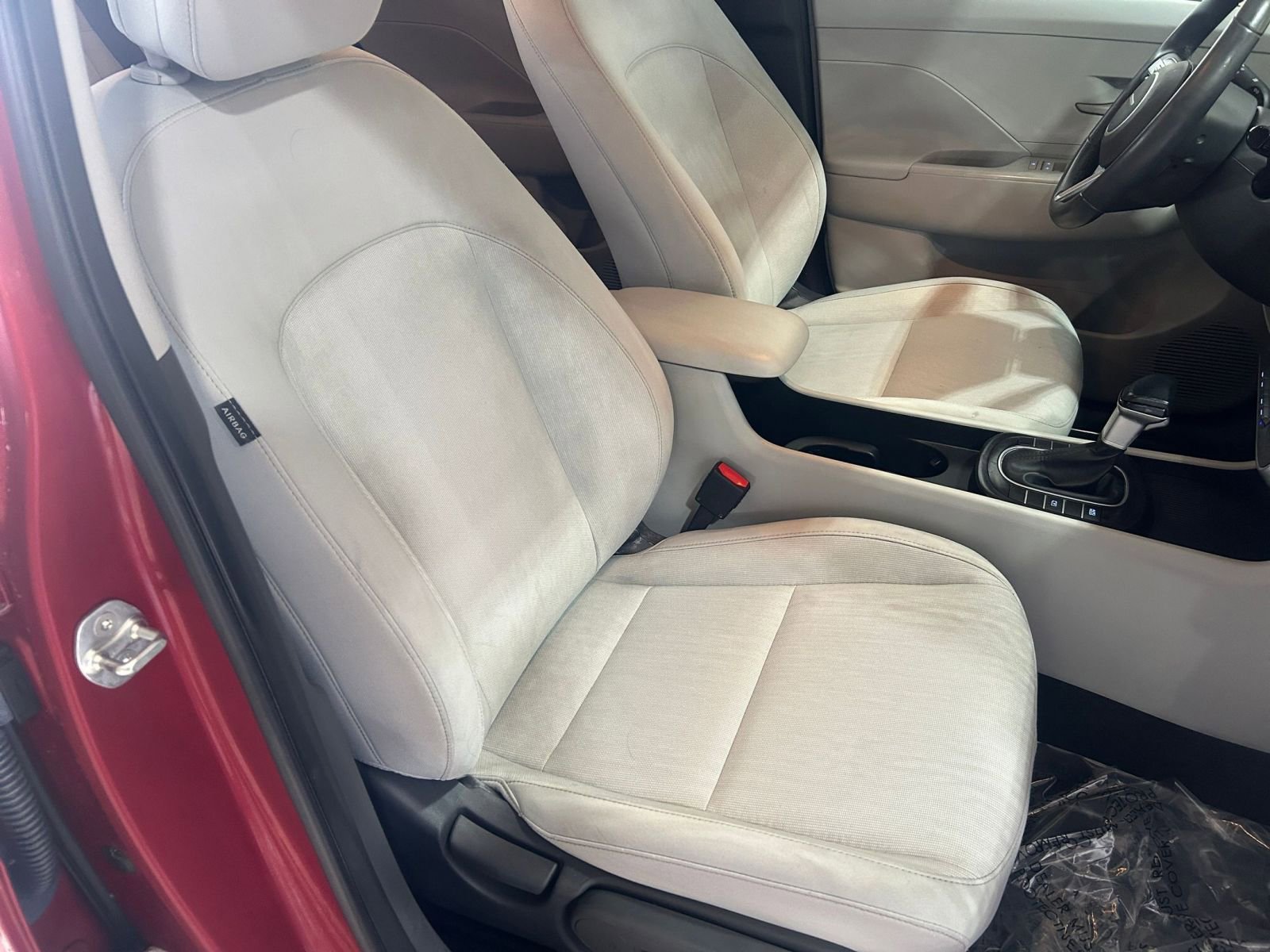 Used 2025 Hyundai Kona SEL image 37