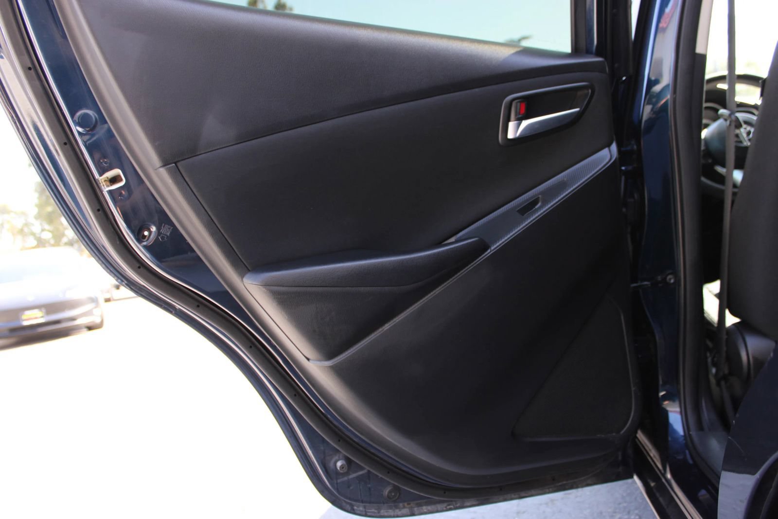 Used 2018 Toyota Yaris iA FWD image 11