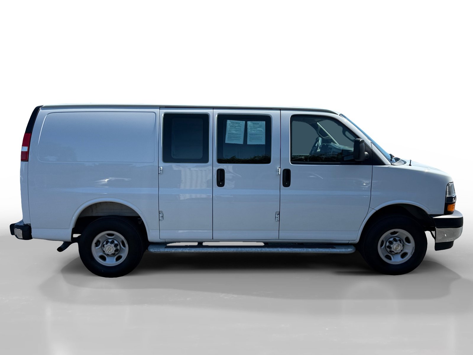 Used 2025 Chevrolet Express 2500 w/ Driver Convenience Package RWD image 6