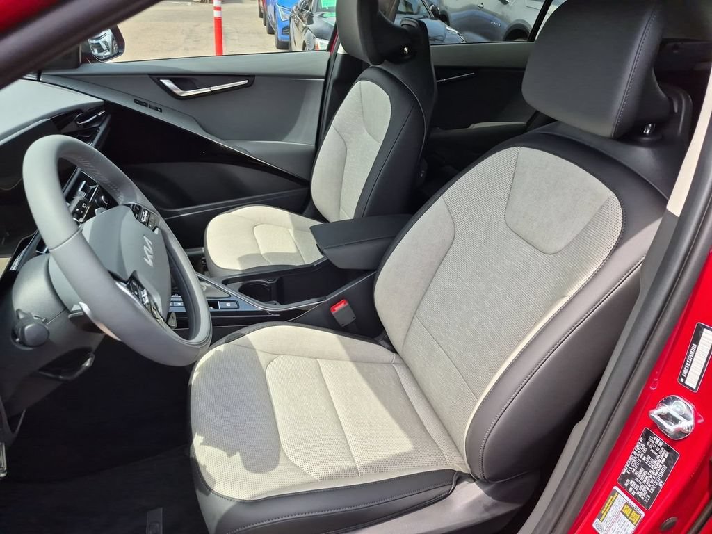 New 2026 Kia Niro FWD image 20