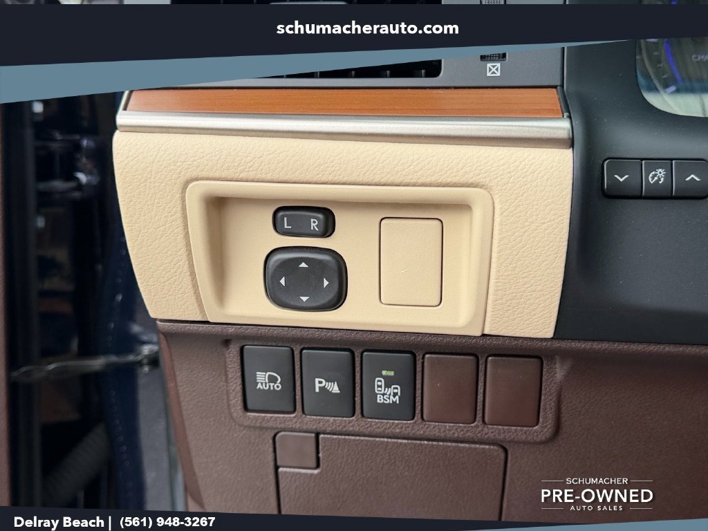 Used 2018 Lexus ES 300h w/ Luxury Package FWD image 27