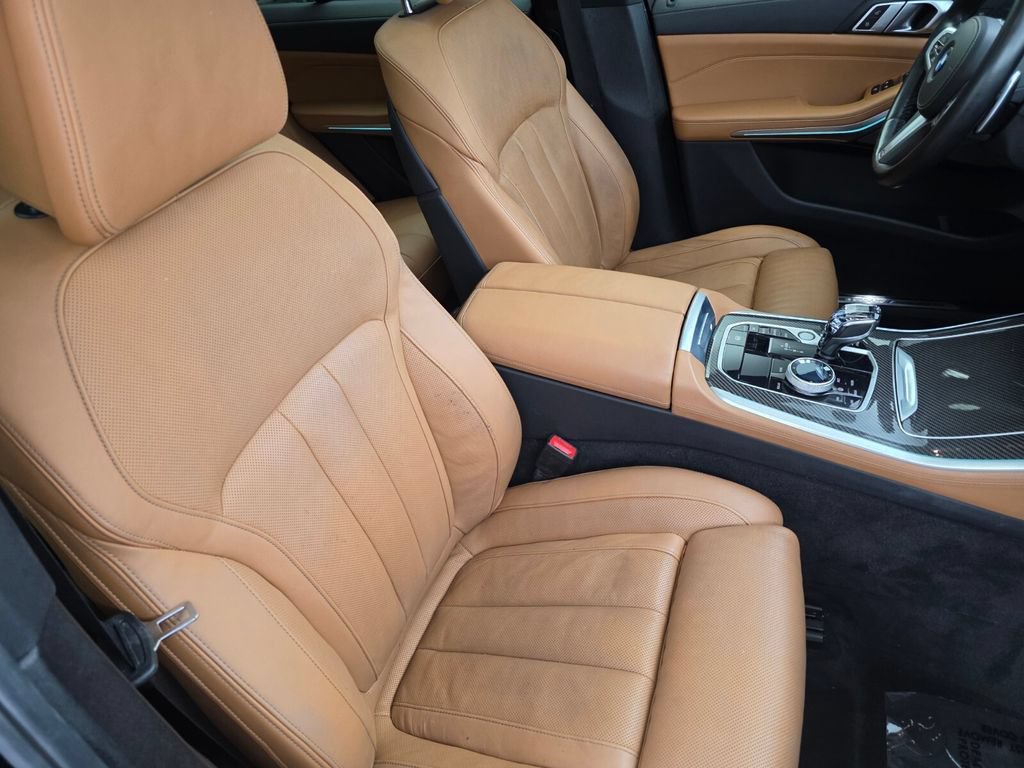 Used 2022 BMW X5 M50i AWD/4WD image 29