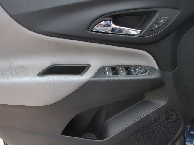 Used 2022 Chevrolet Equinox LS w/ LS Convenience Package FWD image 12