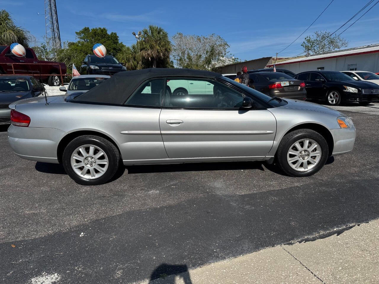 Used 2004 Chrysler Sebring GTC image 9
