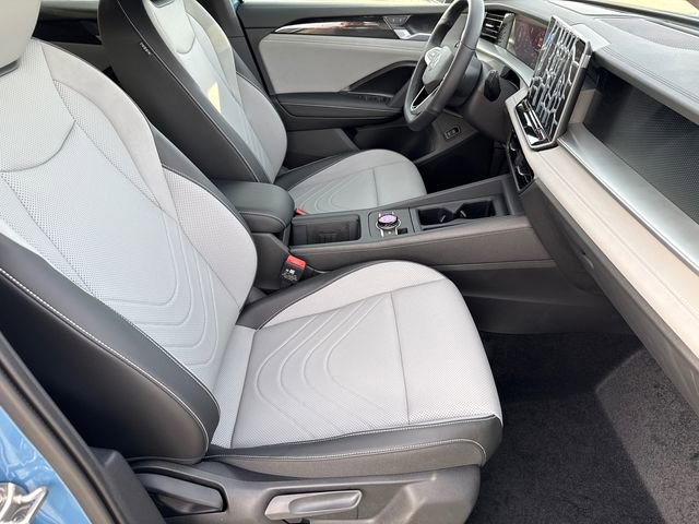 New 2026 Volkswagen Tiguan SE R-Line image 19