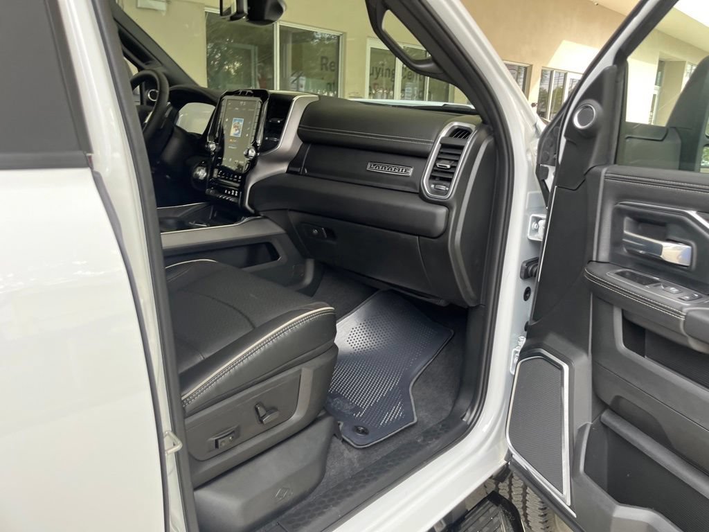 New 2024 RAM 2500 Laramie w/ Night Edition AWD/4WD image 22