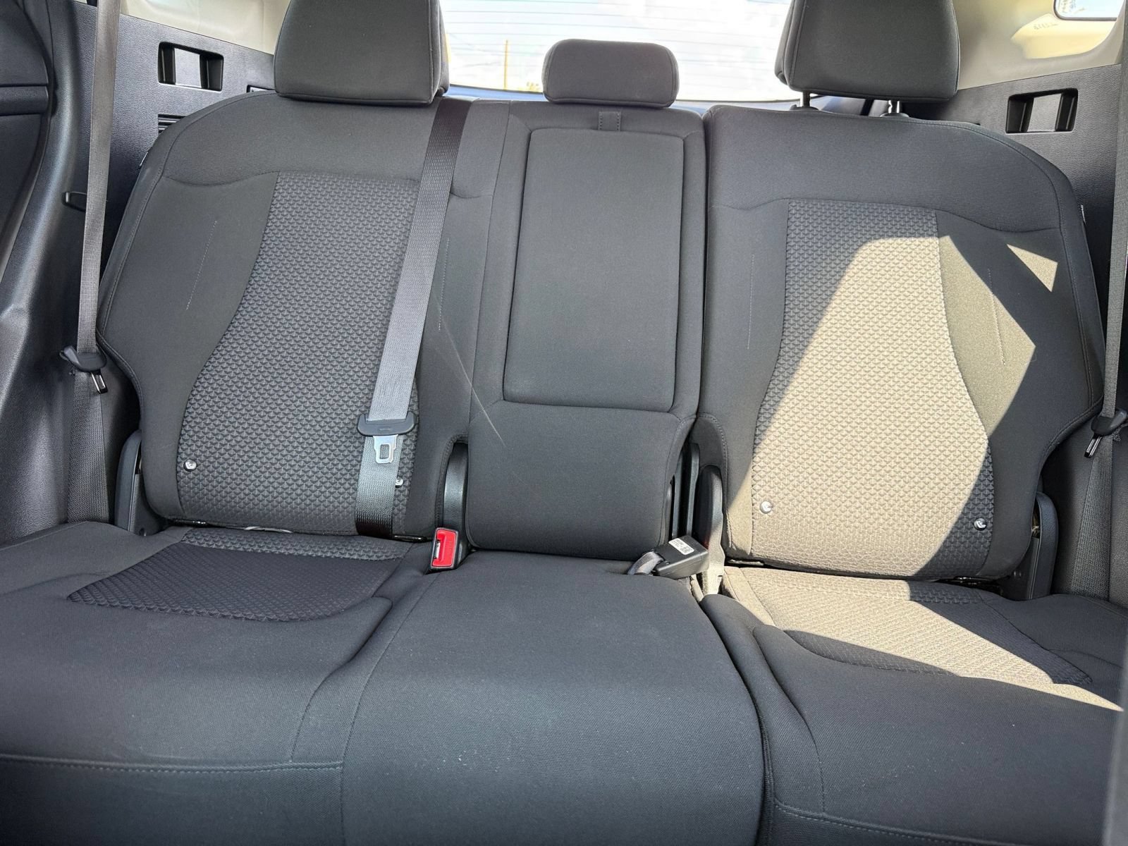 Used 2026 Kia Sportage LX FWD image 37