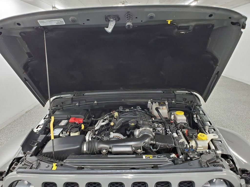 Used 2019 Jeep Wrangler Unlimited Sahara w/ Quick Order Package 24M Moab image 8