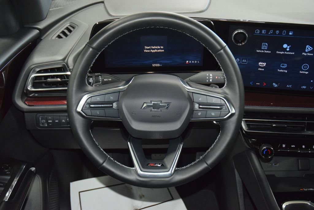 Used 2024 Chevrolet Traverse Z71 AWD/4WD image 35