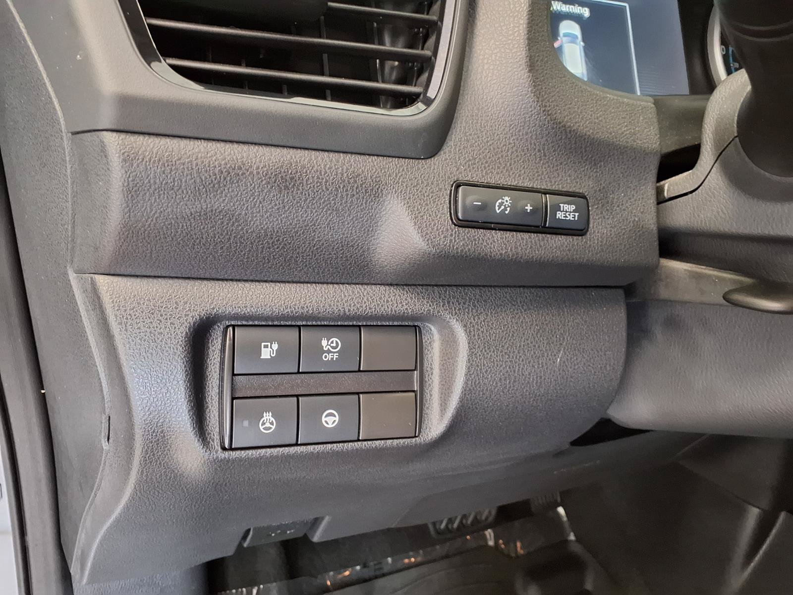 Used 2022 Nissan Leaf SV w/ SV Technology Package FWD image 22