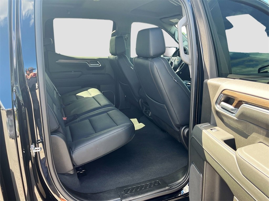 Used 2024 Chevrolet Silverado 1500 LT image 28