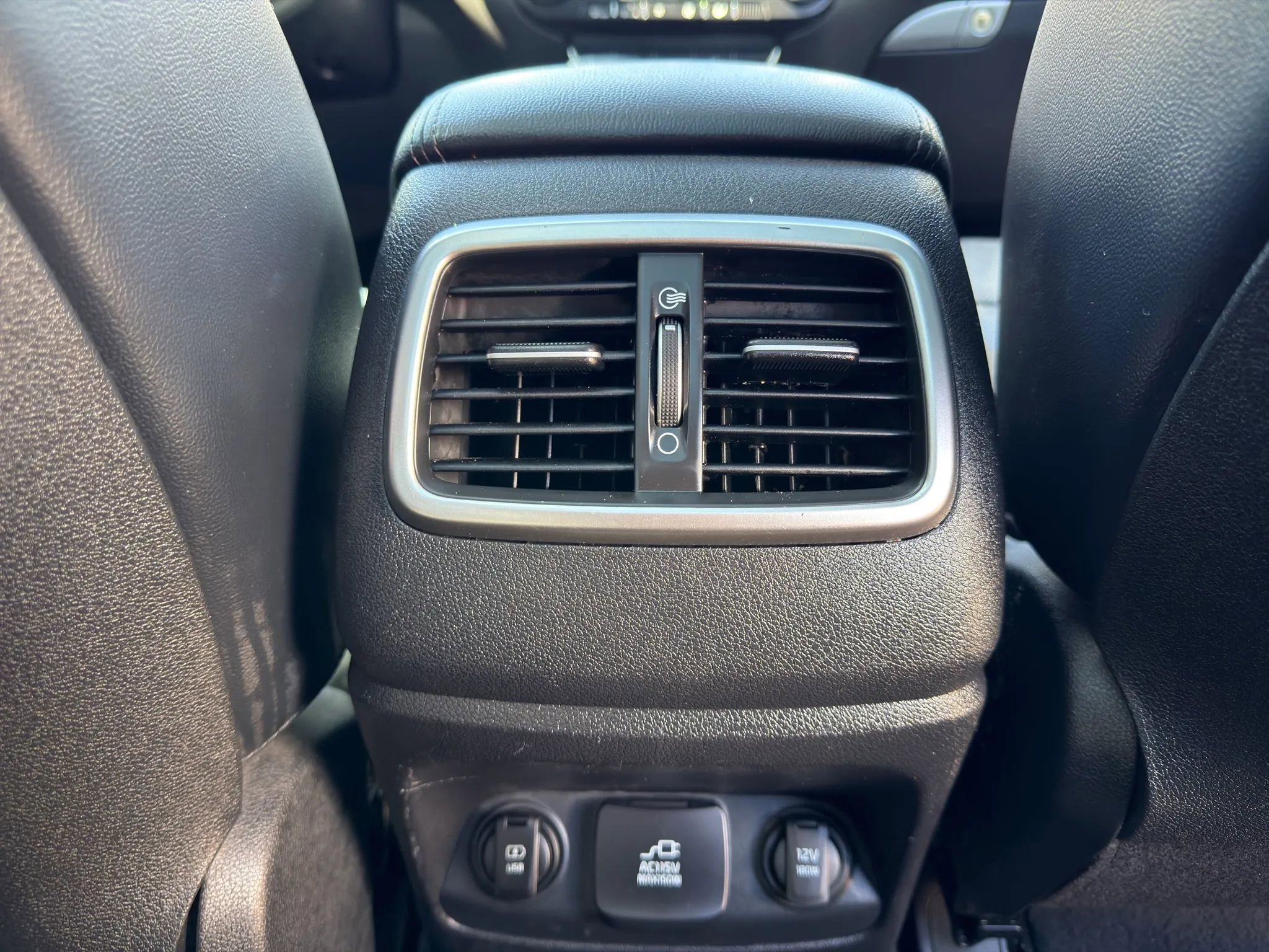 Used 2019 Kia Sorento SX image 30