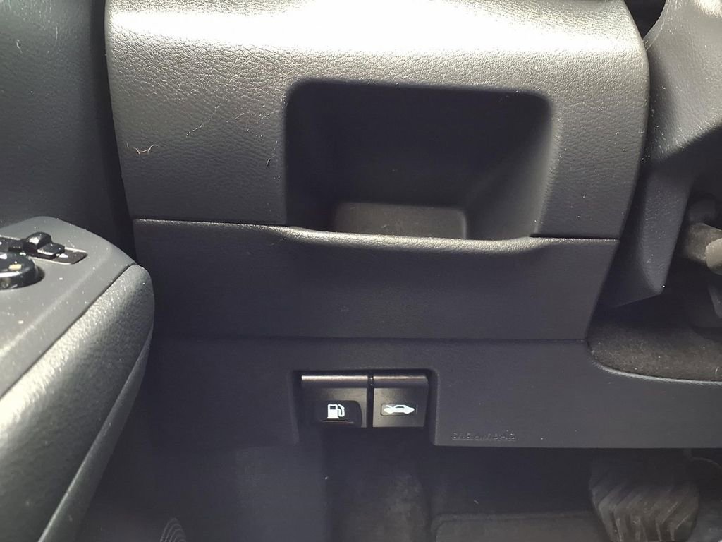 Used 2023 Nissan Kicks SV FWD image 14