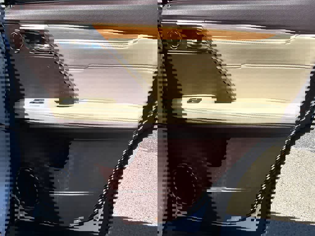 Used 2018 Lexus RX 350L FWD image 15