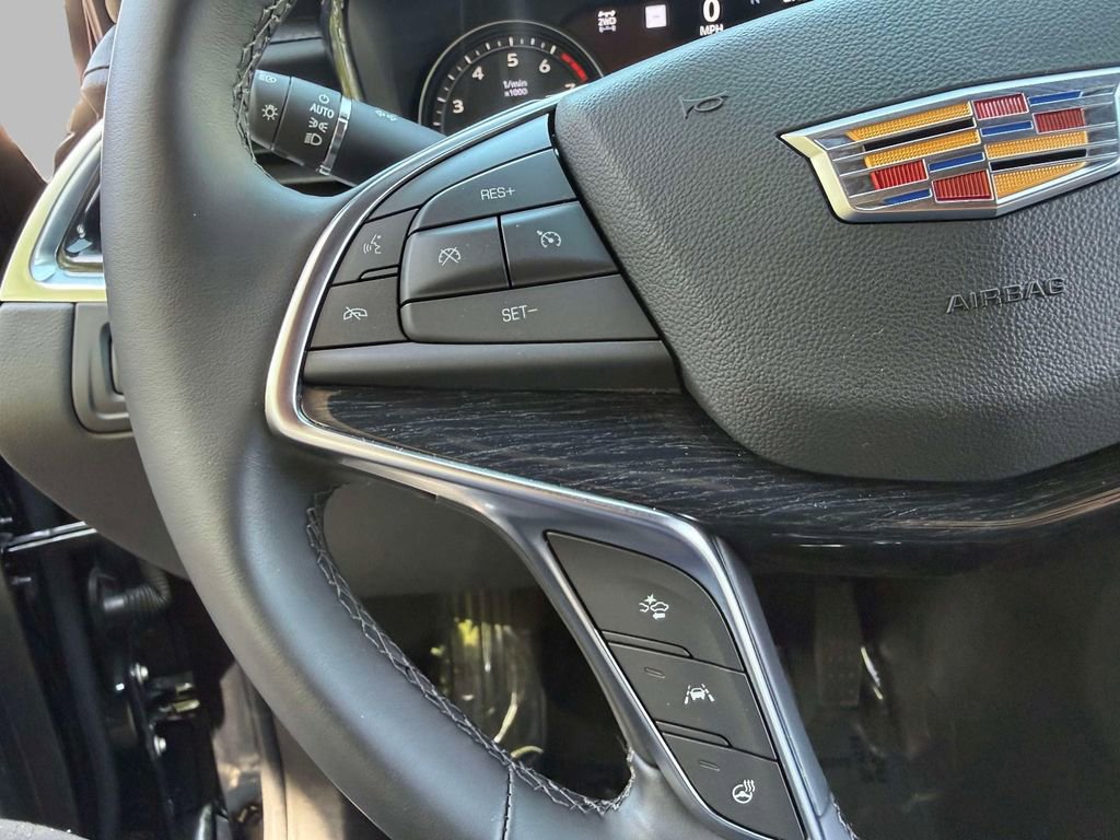 Used 2025 Cadillac XT5 Premium Luxury w/ Technology Package AWD/4WD image 34