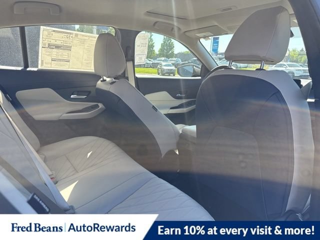 New 2026 Nissan Sentra SL w/ Floor Mat Package FWD image 14