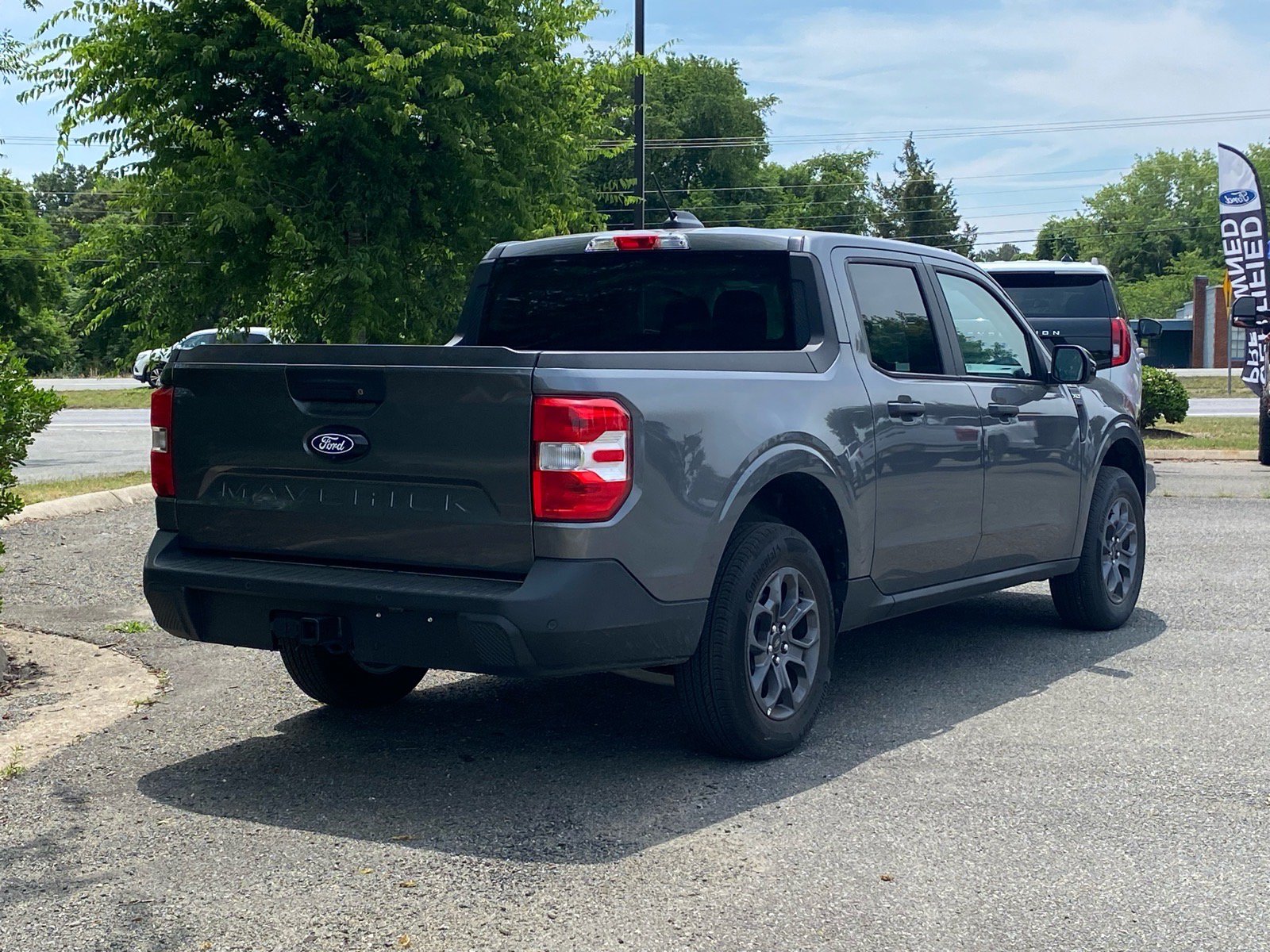 Used 2026 Ford Maverick XLT w/ XLT Luxury Package AWD/4WD image 4