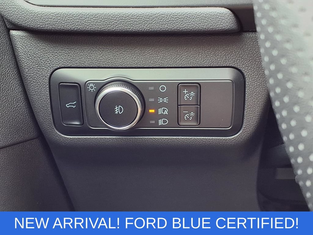 Certified 2023 Ford Escape ST-Line Select w/ Tech Pack #1 AWD/4WD image 19
