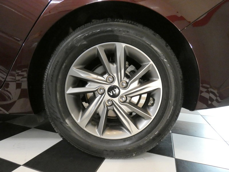 Used 2019 Kia Optima LX FWD image 6