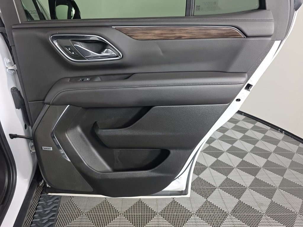Used 2023 Chevrolet Tahoe Z71 w/ Luxury Package image 40