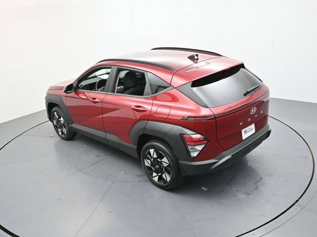 Used 2025 Hyundai Kona SEL AWD/4WD image 40