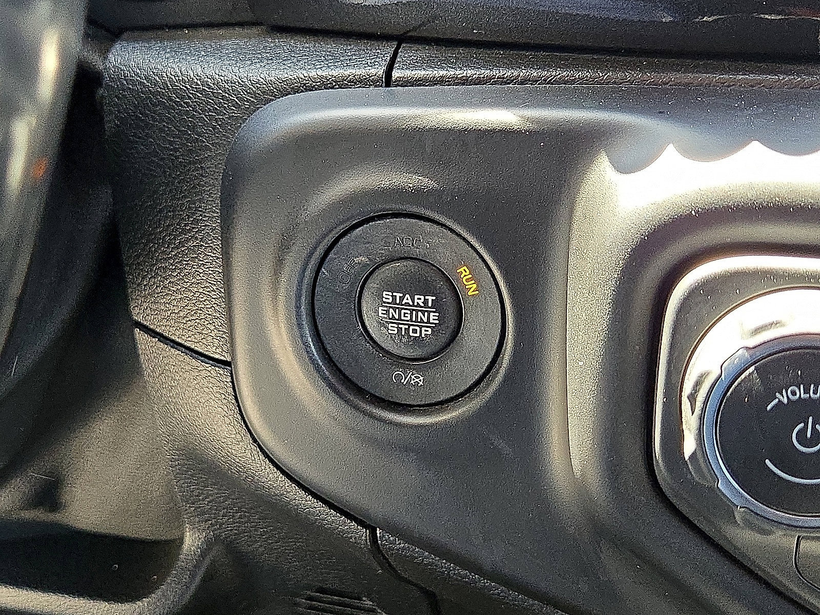 Used 2020 Jeep Wrangler Unlimited Sport AWD/4WD image 30