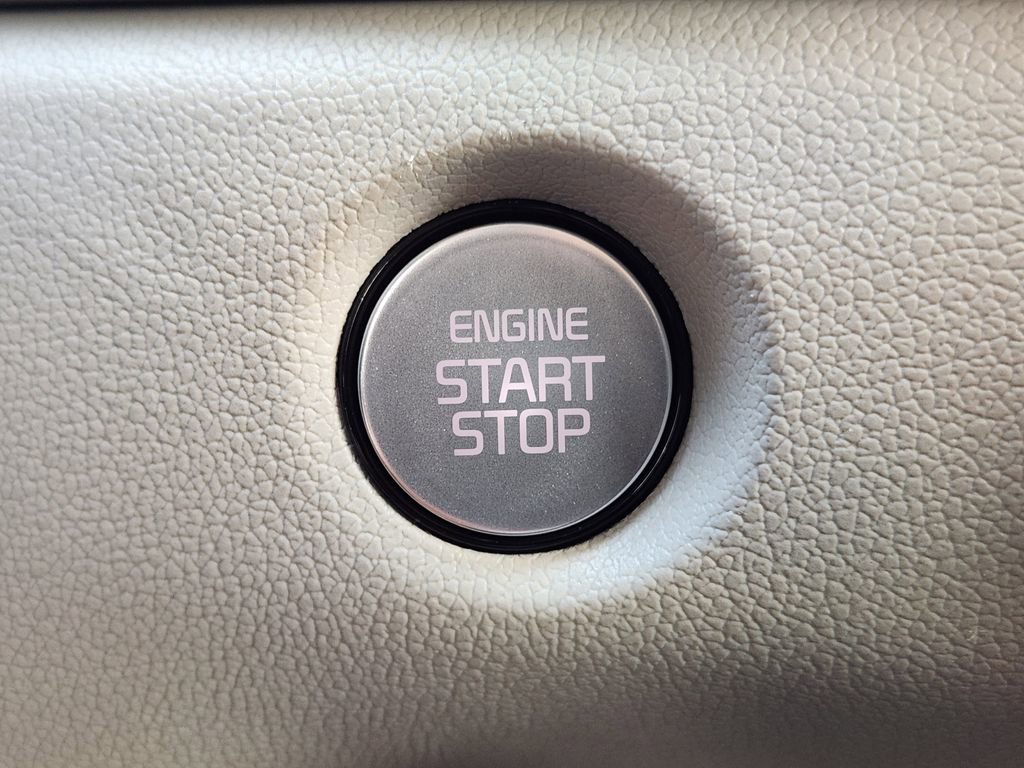 Certified 2025 Kia Sorento EX image 23