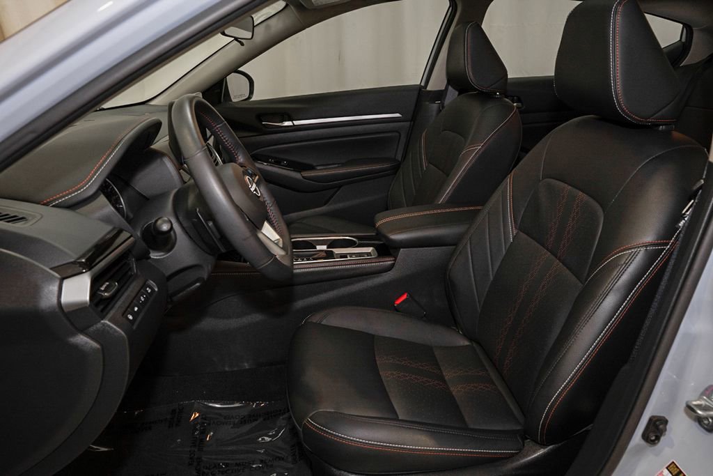 Certified 2024 Nissan Altima 2.0 SR image 11
