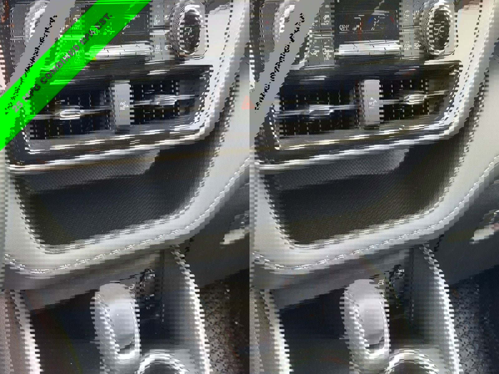 Used 2024 Toyota Highlander LE image 26