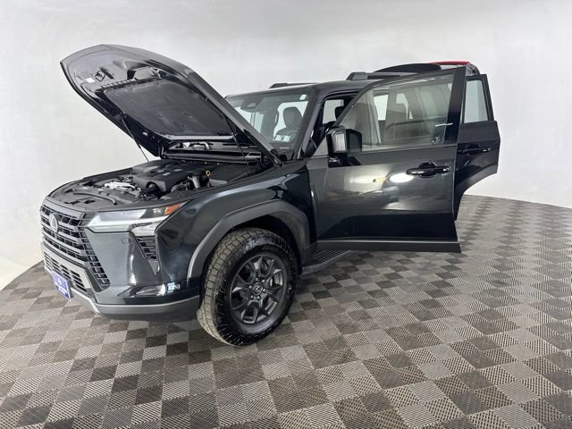 Used 2024 Lexus GX 550 AWD/4WD image 13