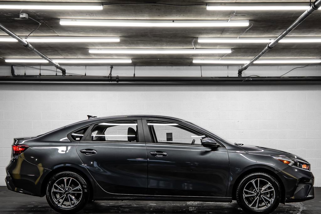 Used 2024 Kia Forte LXS image 6