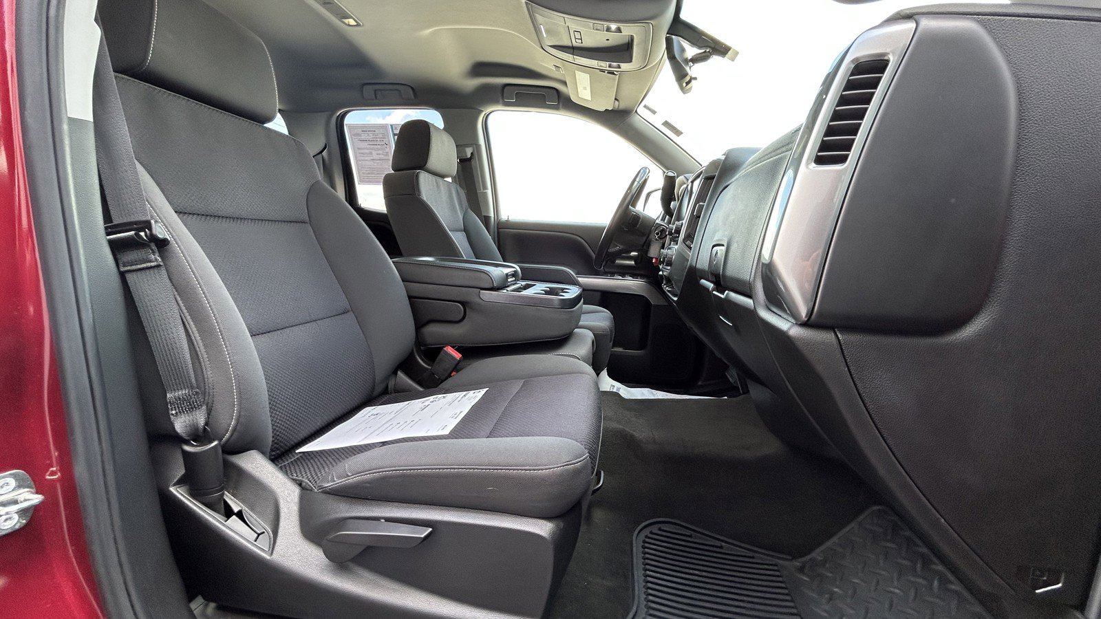 Used 2018 Chevrolet Silverado 1500 LT w/ All Star Edition image 19