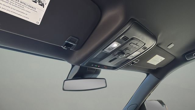 Used 2024 GMC Yukon Denali image 27