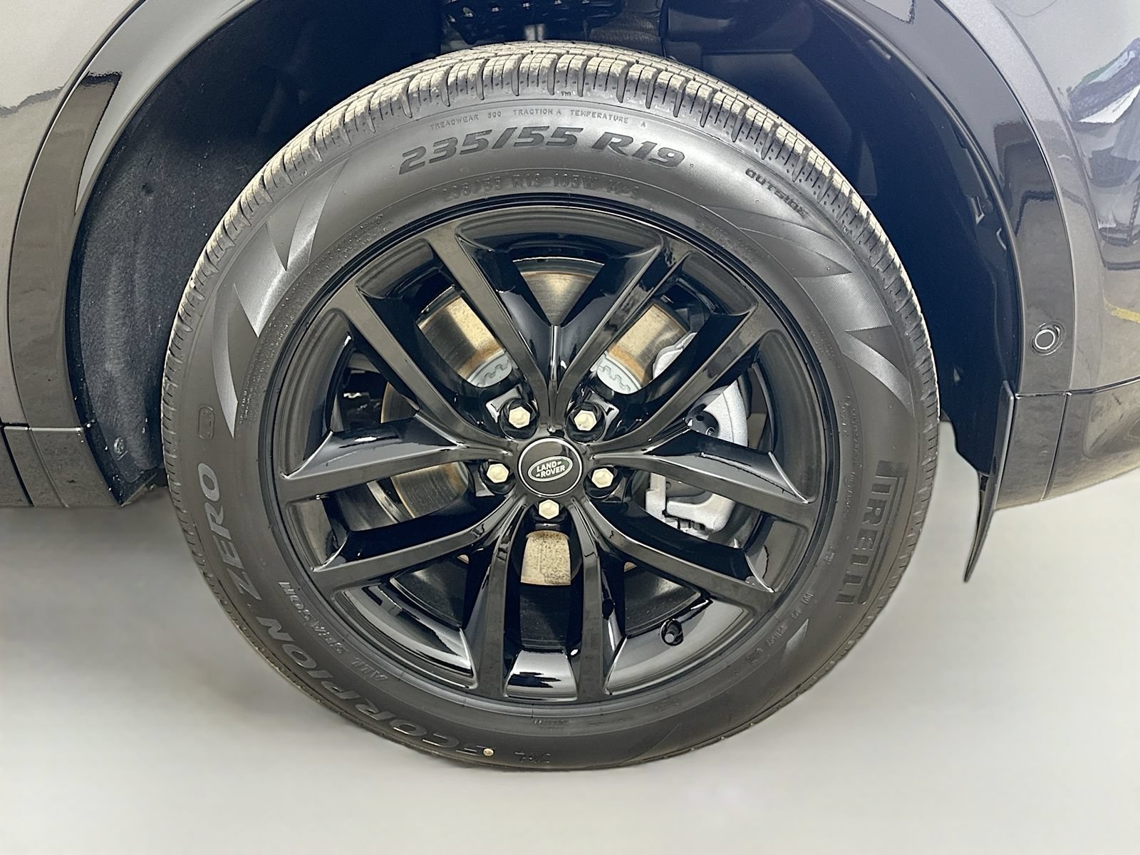 New 2026 Land Rover Discovery Sport Landmark AWD/4WD image 11