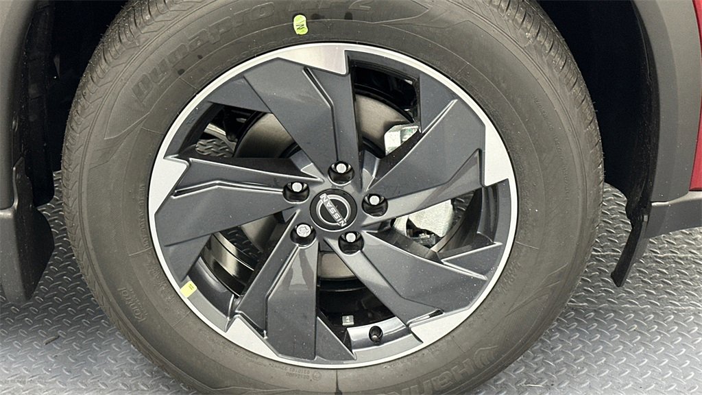 New 2026 Nissan Rogue SV image 17