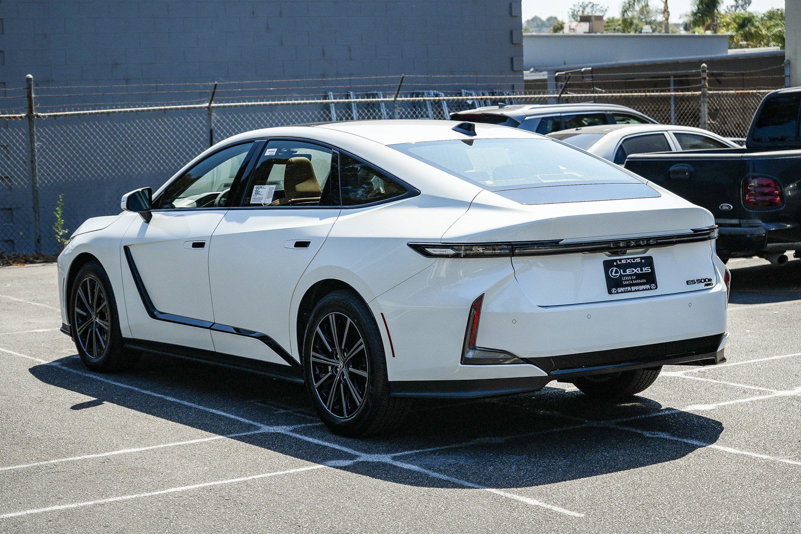 New 2026 Lexus ES 500e AWD/4WD image 4