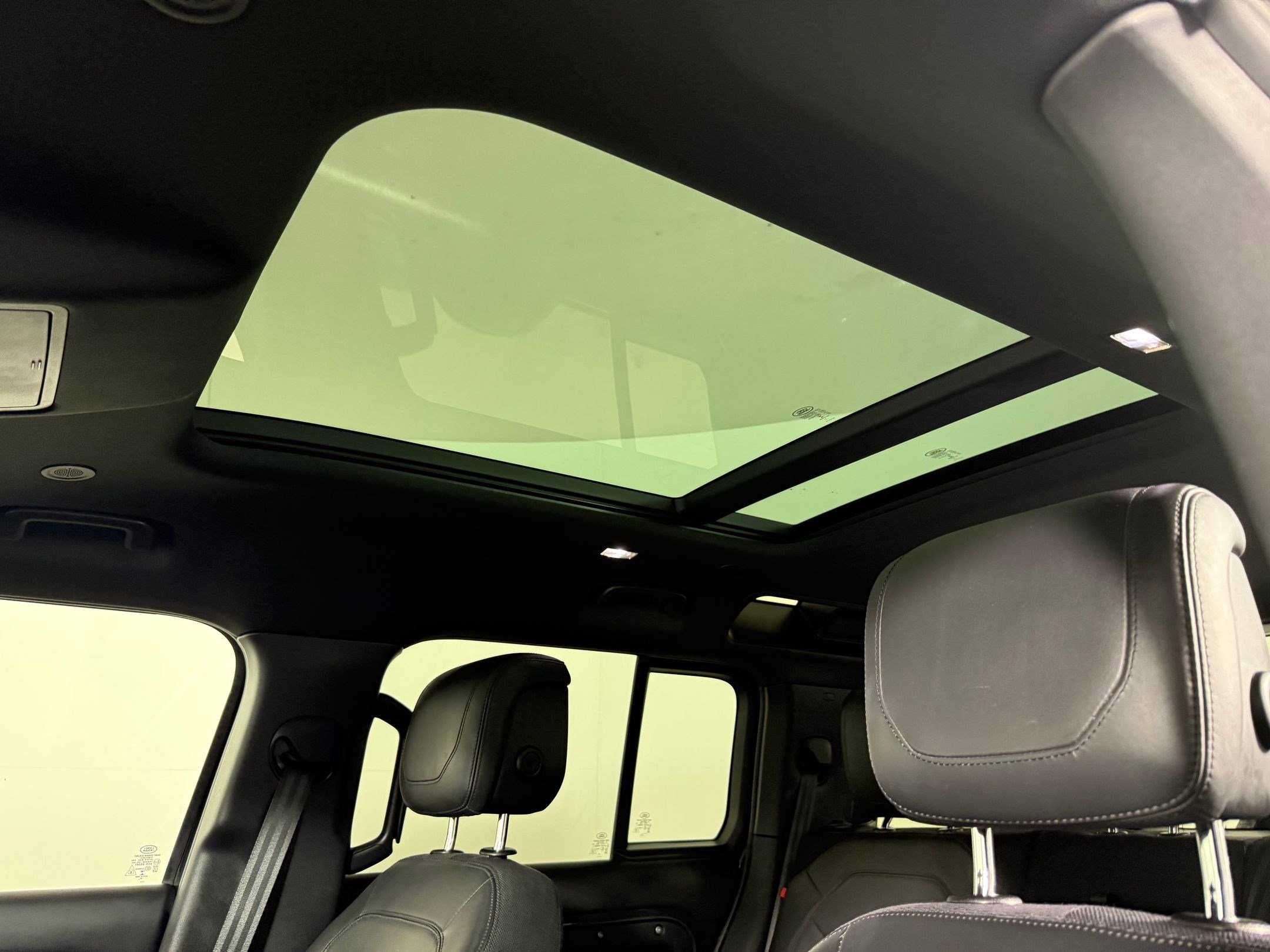 Used 2021 Land Rover Defender 110 X image 15