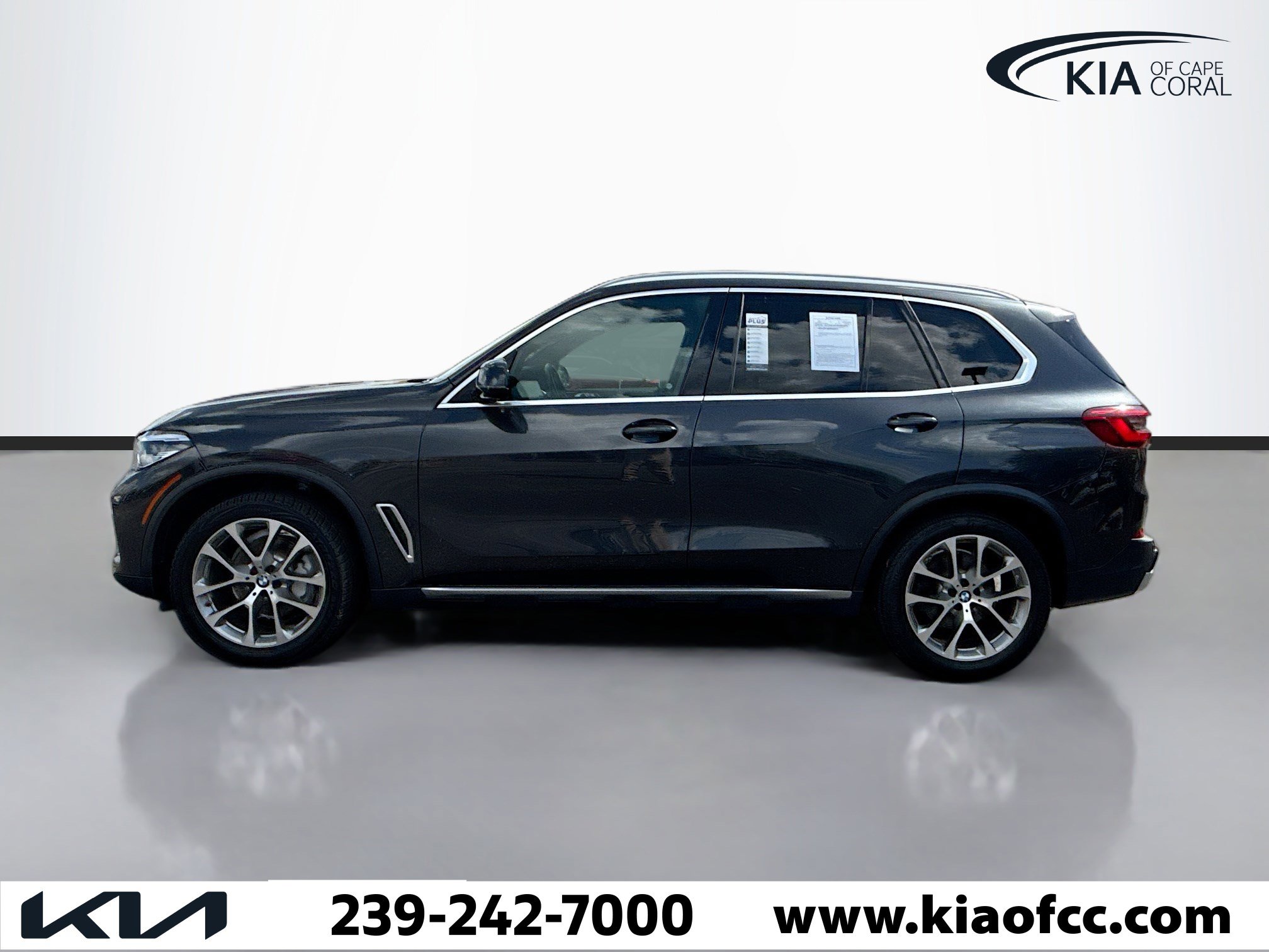 Used 2020 BMW X5 xDrive40i w/ Premium Package image 3